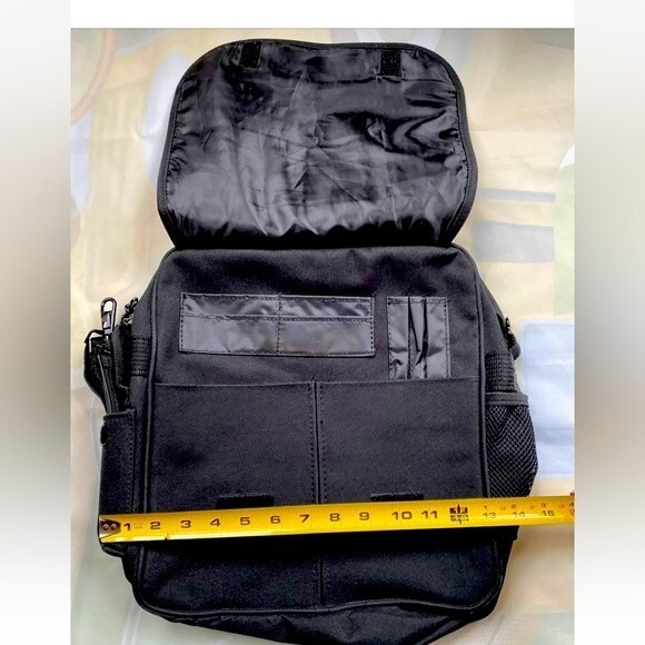 The Higher Learning Commission One Strap Shoulder Black Bag New - Picture 3 of 12